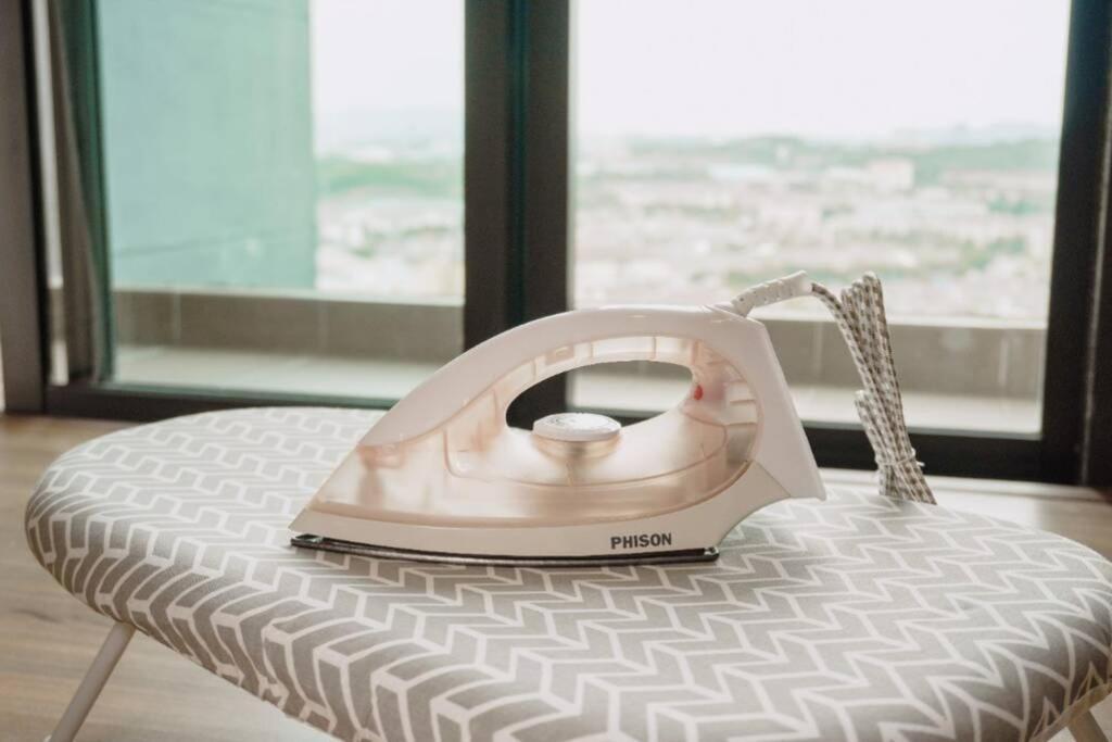 Apple Home 2 At Menara Simfoni, King Size Bed, Cheras, Nexflix, Wifi, Parking Сери Кембанган Екстериор снимка